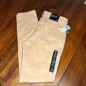 NWT. Gap light pink skinny jeans.